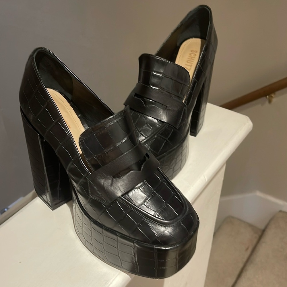 SCHUTZ platform loafers